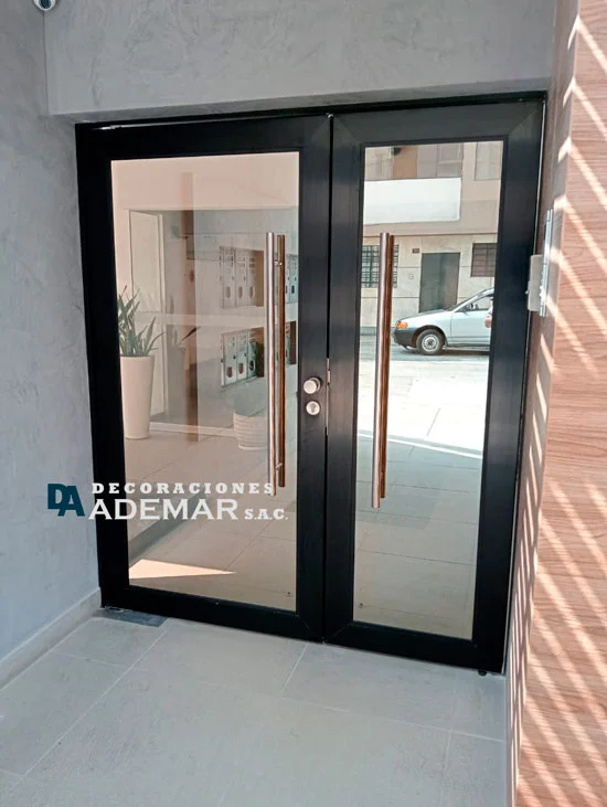 mamparas de vidrio templado instalado por ademar en lima